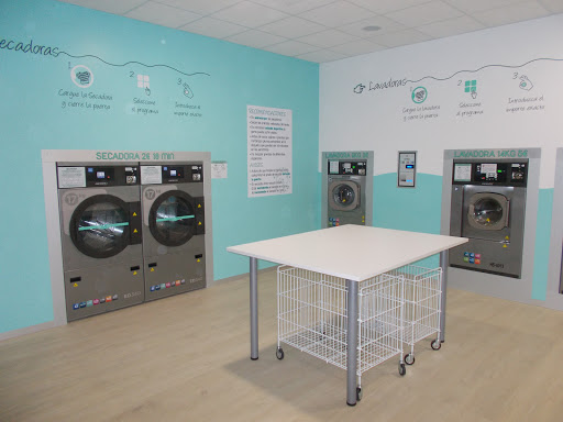 Lavandería Caballo Blanco Santa Marta – coin laudry –