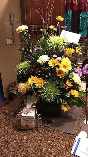 Florist «Bud & Bloom Florist & Gifts», reviews and photos, 22 E Main St, Mooresville, IN 46158, USA