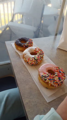 Donut Shop «The Lighthouse Donuts», reviews and photos, 215 Gulf Blvd, Indian Rocks Beach, FL 33785, USA
