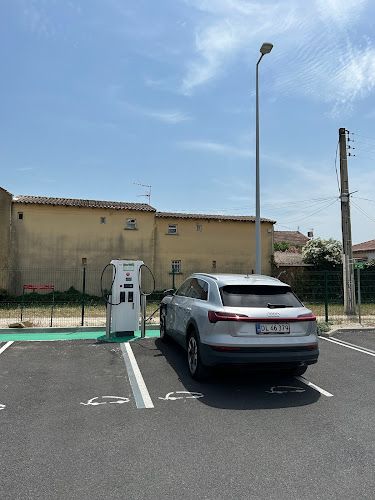 Borne de recharge de véhicules électriques ChargePoint Charging Staion Carpentras