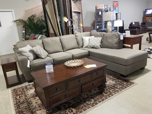 Furniture Store «Walls Furniture & Mattress», reviews and photos, 3611 N Nebo Rd, Muncie, IN 47304, USA