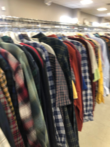 Thrift Store «Superior Thrift Store», reviews and photos, 1135 N Wilson Way, Stockton, CA 95205, USA