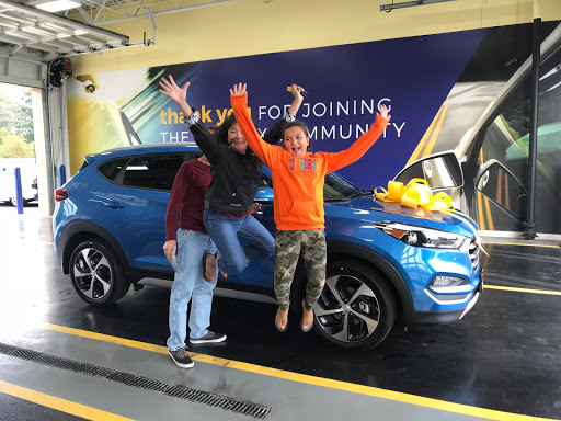 Used Car Dealer «CarMax», reviews and photos, 21317 WA-99, Lynnwood, WA 98036, USA