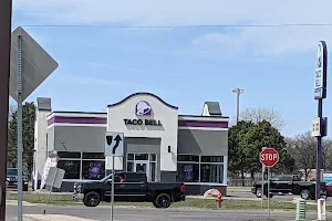 Taco Bell image