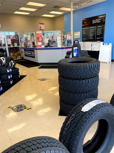 Tire Shop «Firestone Complete Auto Care», reviews and photos, 1 Hallandale Beach Blvd, Hallandale Beach, FL 33009, USA