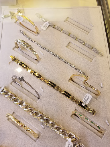 Pawn Shop «Woodbridge Gold & Pawn», reviews and photos, 13572 Jefferson Davis Hwy, Woodbridge, VA 22191, USA