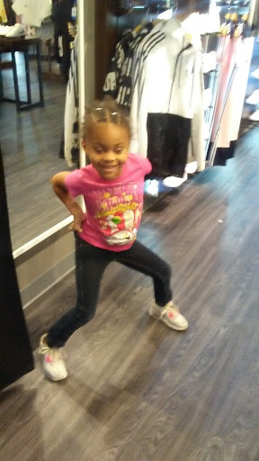 Shopping Mall «Washington Square Mall.», reviews and photos, 4849 W North Ave, Chicago, IL 60639, USA