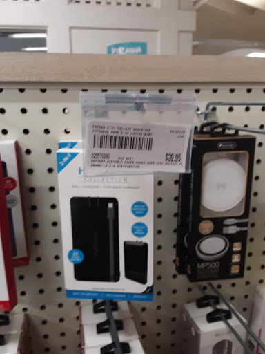 Book Store «Fresno City College: Bookstore», reviews and photos, 1101 E. University Avenue, Fresno, CA 93741, USA