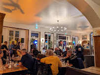 Atmosphère du Restaurant français Les Aubergistes à Marsanne - n°1