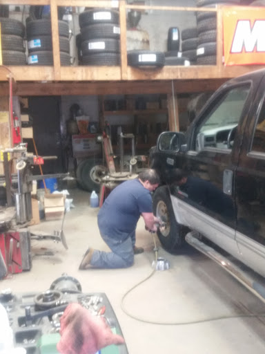 Tire Shop «Purschke Oil & Tire Co.», reviews and photos, 405 US-50, Union, MO 63084, USA