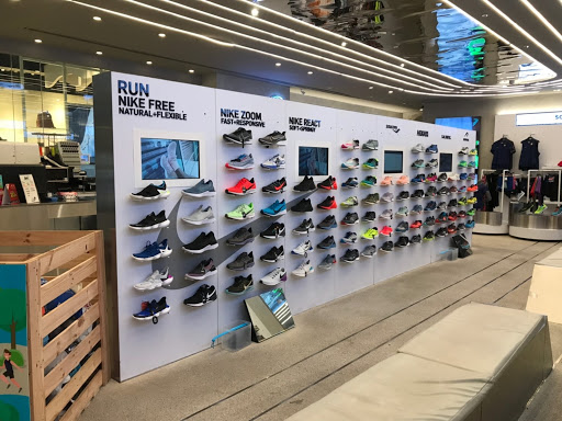 Ari Running Concept Store