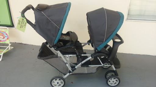 Thrift Store «Thrifty Nickel Tampa Thrift Store Re-Sale», reviews and photos, 7706 W Hillsborough Ave, Tampa, FL 33615, USA