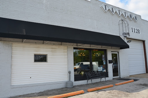 Tattoo Shop «No Egrets Tattoo Studios», reviews and photos, 1128 College St, Clarksville, TN 37040, USA