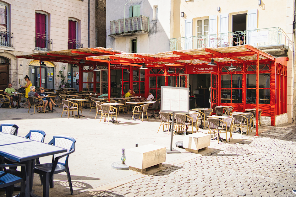 Le Saint-Michel Restaurant-Bar Forcalquier à Forcalquier