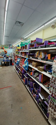 Dollar Store «Dollar Tree», reviews and photos, 3005 Wiley Blvd SW #120, Cedar Rapids, IA 52404, USA