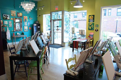 Party Planner «Bottle & Bottega La Grange», reviews and photos, 1 W Harris Ave, La Grange, IL 60525, USA