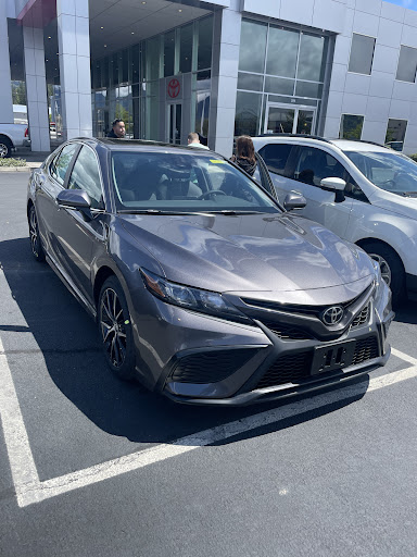 Car Dealer «Grants Pass Toyota», reviews and photos, 375 Redwood Hwy, Grants Pass, OR 97527, USA