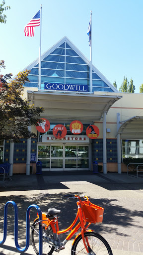 Association or Organization «Goodwill Industries of the Columbia Willamette», reviews and photos, 1943 SE 6th Ave, Portland, OR 97214, USA