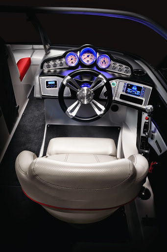 Boat Dealer «Norcal MasterCraft Discovery Bay Mall - Showroom / ProShop», reviews and photos, 1520 Discovery Bay Blvd #200, Discovery Bay, CA 94505, USA