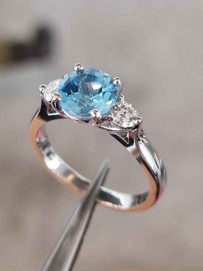Polished Diamonds - Engagement Rings Wellington