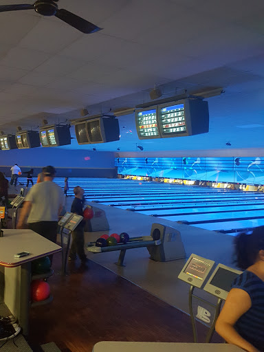 Bowling Supply Shop «Lodge Lanes», reviews and photos, 46255 S Interstate 94 Service Dr, Belleville, MI 48111, USA