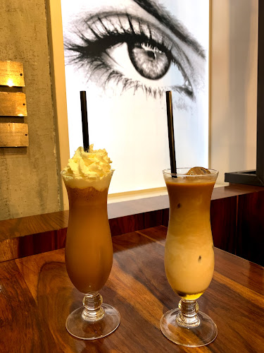 Karmello Chocolatier - Kawiarnia