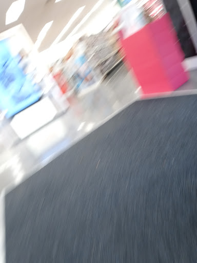 Shoe Store «Famous Footwear», reviews and photos, 2761 Paper Mill Rd, Reading, PA 19610, USA