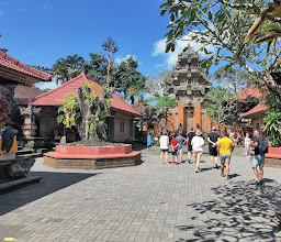 Ubud Palace photo