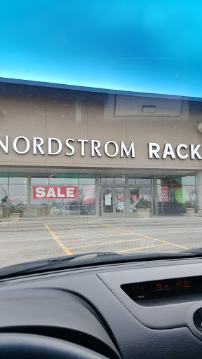 Department Store «Nordstrom Rack The Shops at Oak Brook Place», reviews and photos, 2155 22nd St, Oak Brook, IL 60523, USA