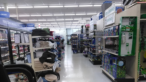 Discount Store «Big Lots», reviews and photos, 4628 W Diversey Ave, Chicago, IL 60639, USA