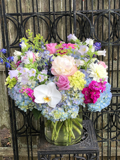 Florist «East Hampton Florist», reviews and photos, 69 N Main St, East Hampton, NY 11937, USA