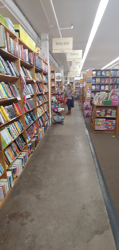 Book Store «Half Price Books», reviews and photos, 5017 Excelsior Blvd, St Louis Park, MN 55416, USA