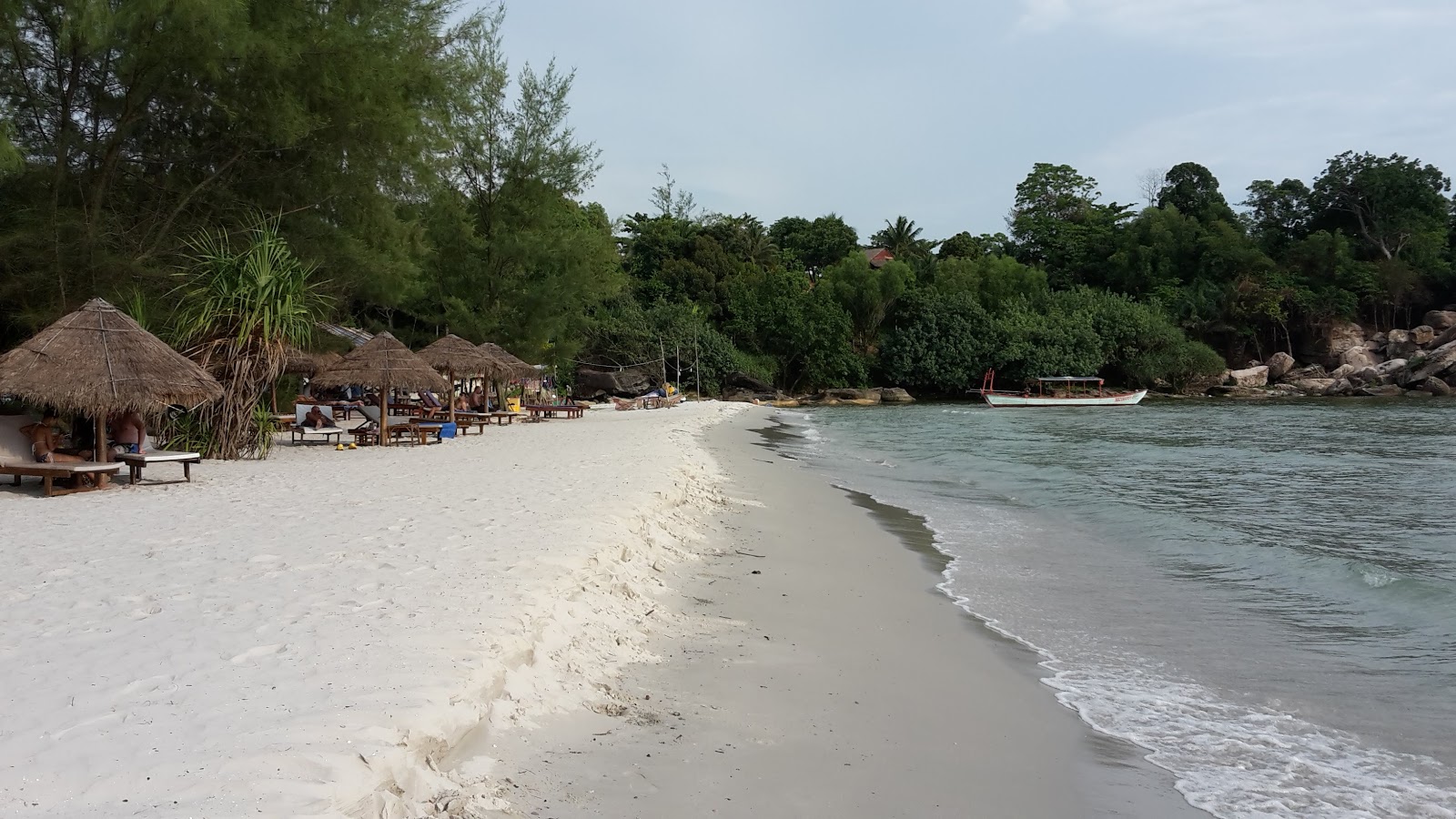 Φωτογραφία του Ochheuteal Beach και η εγκατάσταση