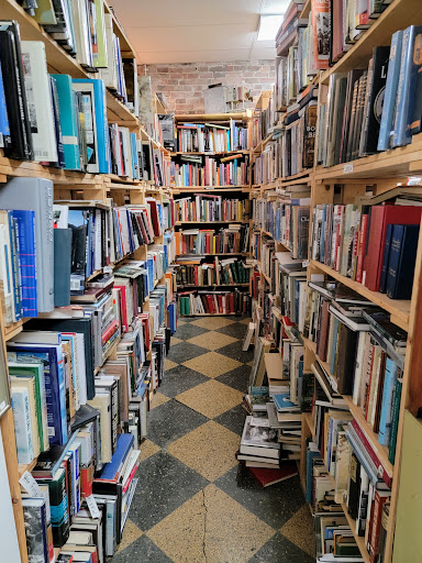 Used Book Store «Yes Books», reviews and photos, 589 Congress St, Portland, ME 04101, USA