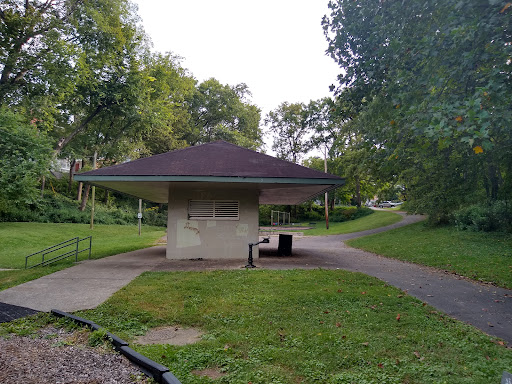 Park «Bingham Park», reviews and photos, 160 Coral Ave, Louisville, KY 40206, USA