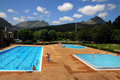 Tabirako igerileku estaligabeak en Durango, Vizcaya