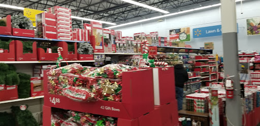 Supermarket «Walmart Supercenter», reviews and photos, 612 E Main St, Hohenwald, TN 38462, USA