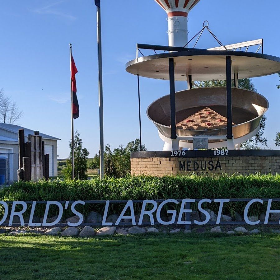 World's Largest Cherry Pie Tin