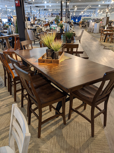 Shopping Mall «Furniture Row Shopping Center», reviews and photos, 1334 N Eastgate Ave, Springfield, MO 65802, USA