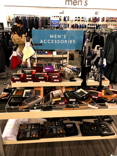 Department Store «Nordstrom Rack Skyview Center», reviews and photos, 4024 College Point Blvd, Flushing, NY 11354, USA