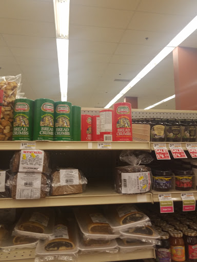 Supermarket «Giant Eagle Supermarket», reviews and photos, 290 E Aurora Rd, Northfield, OH 44067, USA