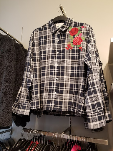 Shopping Mall «Carriage Crossing», reviews and photos, 4674 Merchants Park Cir, Collierville, TN 38017, USA