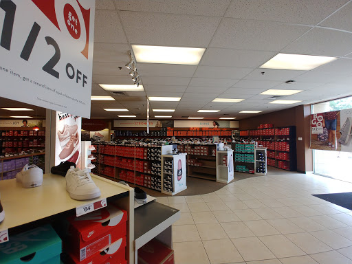 Shoe Store «Famous Footwear», reviews and photos, 518 N Milwaukee St, Boise, ID 83704, USA