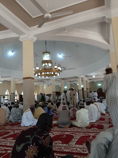 Shehu Shagari Central Mosque, Kano St, Area 1, Section 2, Garki, Abuja, Nigeria, Mosque, state Federal Capital Territory