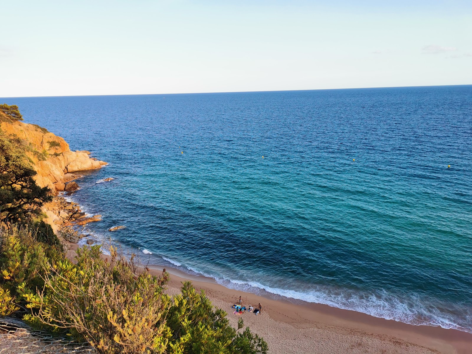 Photo de Plage de Cala Del Sr. Ramon - endroit populaire parmi les connaisseurs de la détente