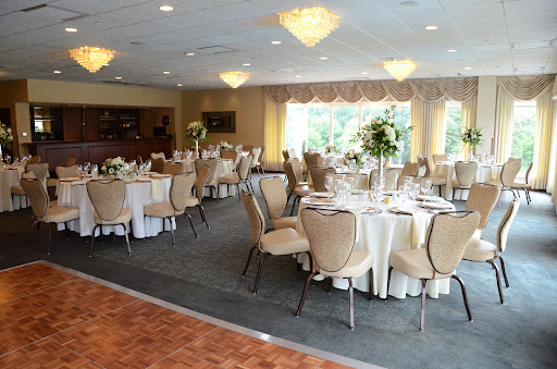 Country Club «Elgin Country Club», reviews and photos, 2575 Weld Rd, Elgin, IL 60124, USA