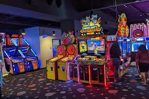 Alley Cats Entertainment and Putt-Putt Golf Center image