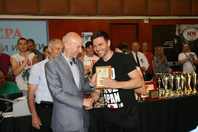 ж.к. Дружба I, ул. „Средна Гора“ 4, 6300 Хасково