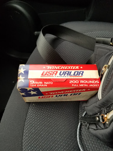 Pawn Shop «Clark Loan & Jewelry», reviews and photos, 700 S Philadelphia Blvd, Aberdeen, MD 21001, USA