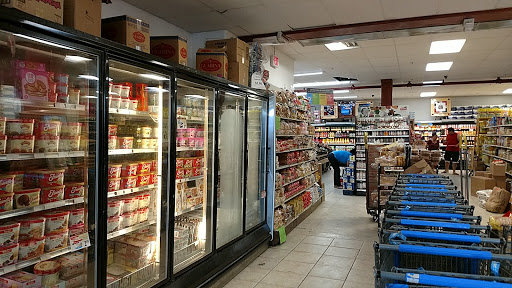 Derry Family Supermarket, Thompson Alley, Harrisburg, PA 17104, USA, 